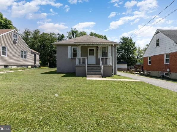 8723 Satyr Hill Rd, Parkville, MD 21234