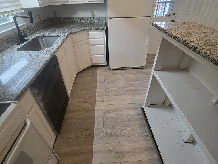 1805 Curry St — Photo 7