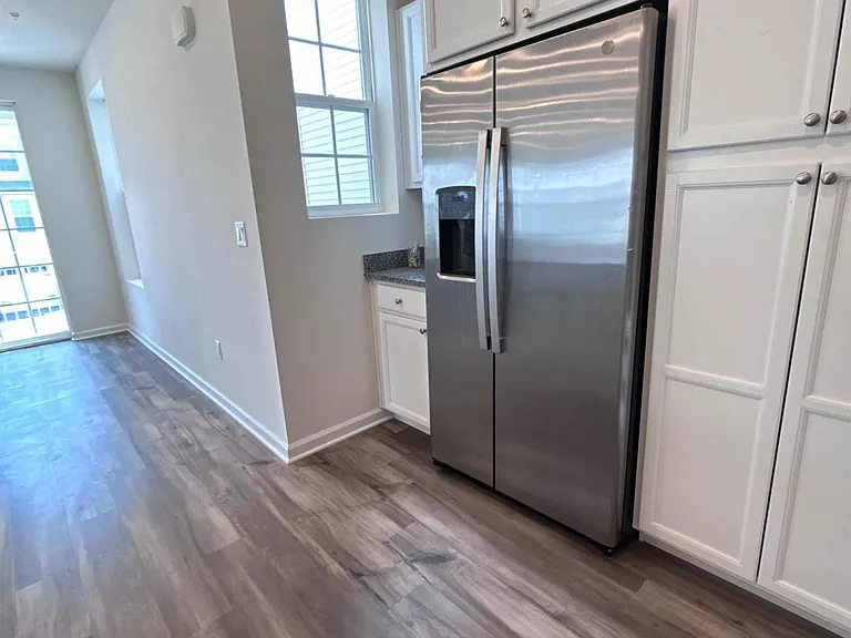 735 Station Rd — Photo 12