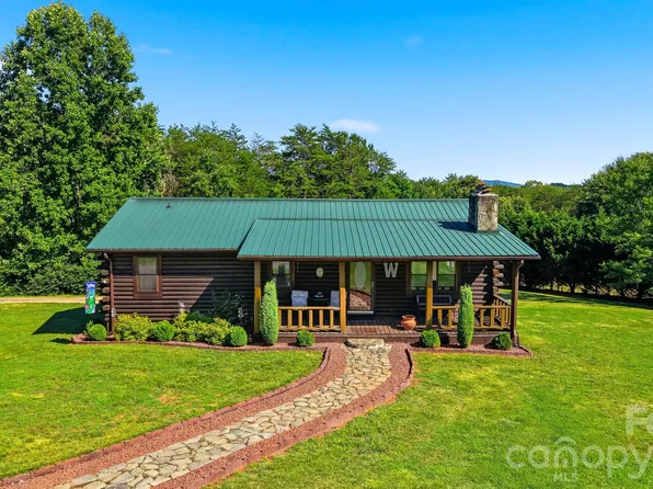 8365 White Pine Cir, Connelly Springs, NC 28612