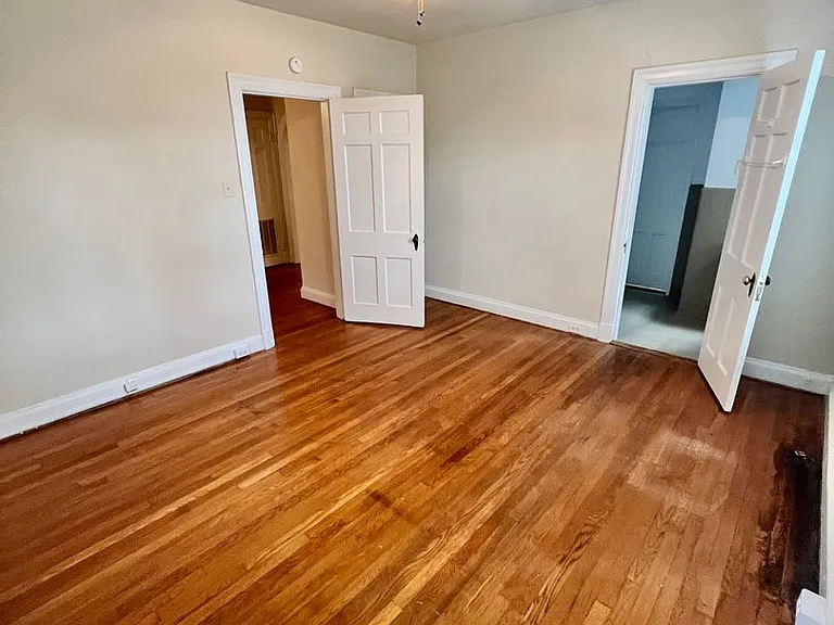 3412 Park Ave — Photo 6