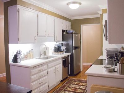 11733 Goshen Ave APT 203, Los Angeles, CA, 90049
