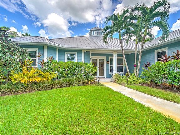 3rd image of 4305 SW Bimini Cir
