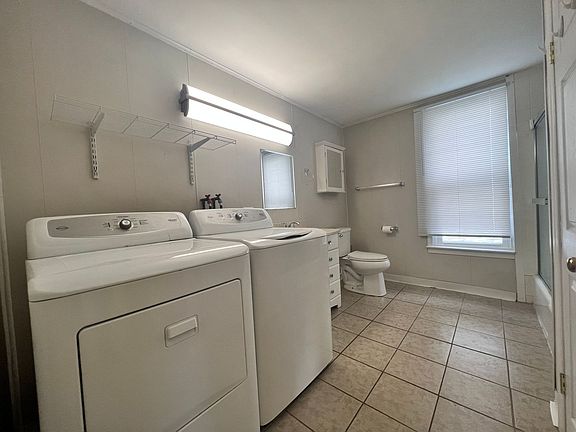 4th image of 119 W Main St Floor 2