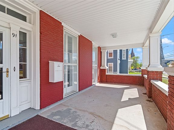 5th image of 91 Genesee St