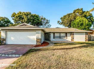 13605 Las Palmas Dr, Largo, FL 33774