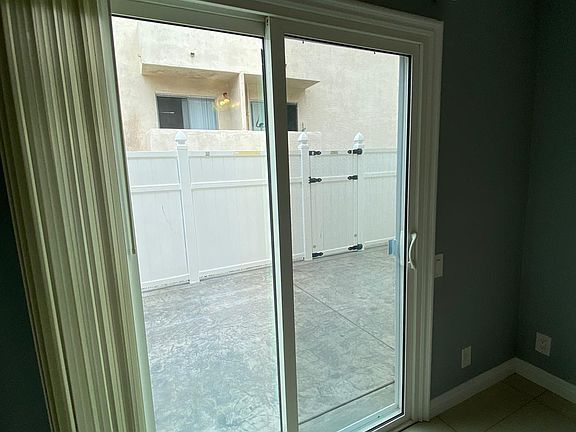 5th image of 955 Magnolia Ave #9