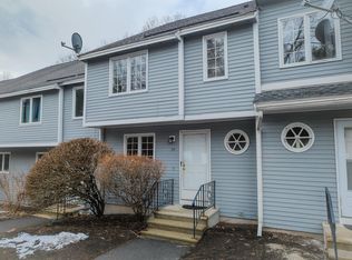 Harris Pond Condo, Merrimack, NH 03054