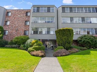 1041 Rockland Ave #406, Victoria, BC