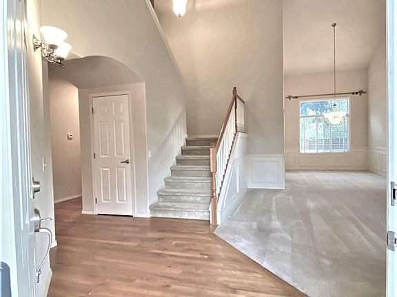 3rd image of 8035 NE 182nd Pl