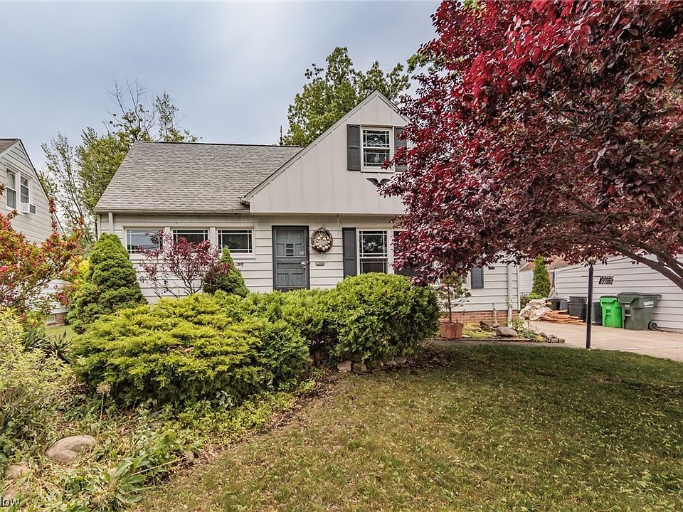 1st image of 27692 Parkwood Dr