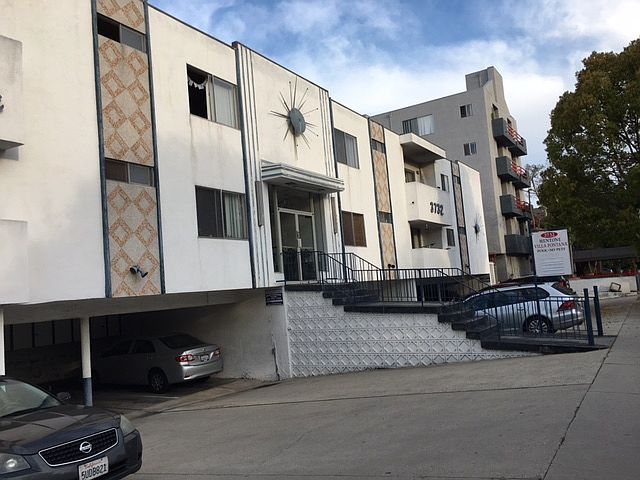 2nd image of 3732 Mentone Ave APT 10