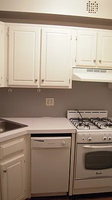 Rented by City Connections Realty | media 37