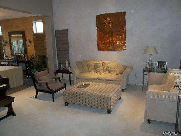 2nd image of 23033 Weymouth Pl