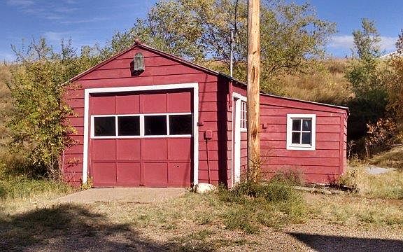 3rd image of 206 Highland Dr