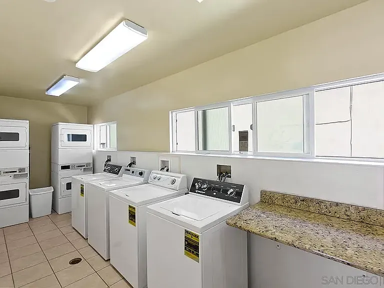 4045 8th Ave #102 — Photo 17