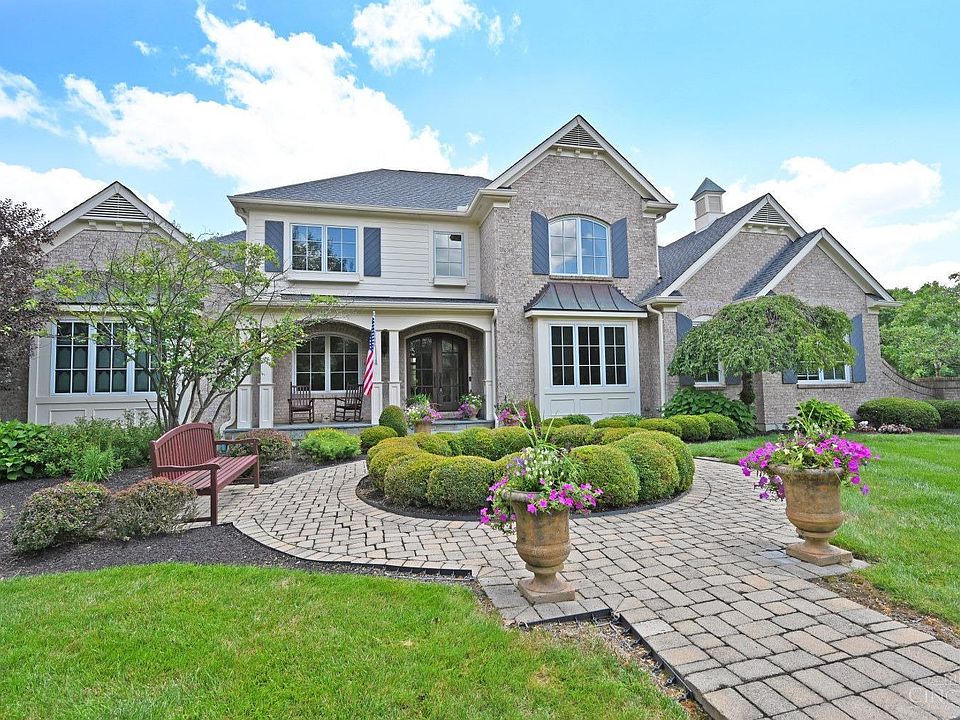 1st image of 4923 Chestnut Hill Dr