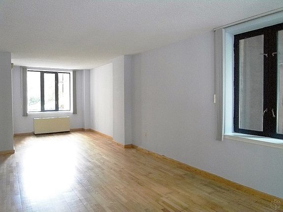 4th image of 176 W 86th St APT 2A