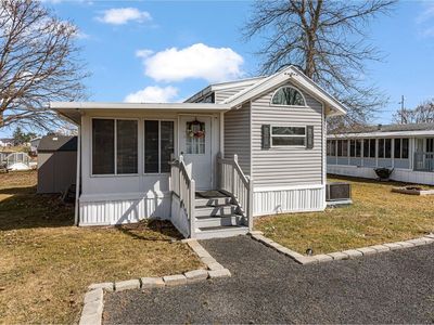 41 Island Circle, South Hero, VT, 05486
