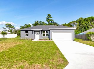 11511 Lake Dr, Leesburg, FL 34788