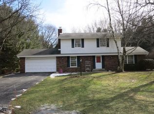 N7W31635 Juniper Ter, Delafield, WI 53018