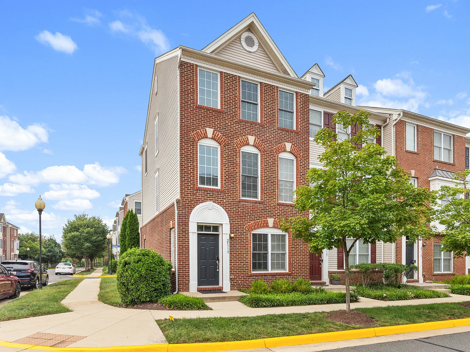 4 bed, 1574 sqft, $3,000 — Photo 1