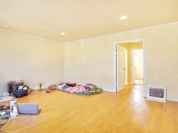 4th image of 1655 46th Ave