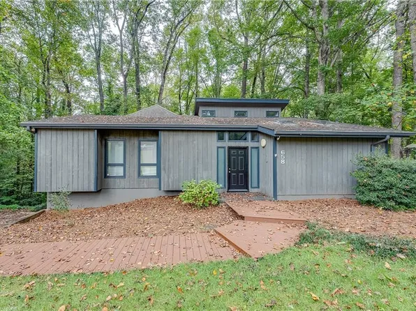 658 Planters Row, Lilburn, GA 30047