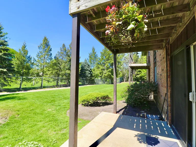 12 Oak Creek Dr #1213 — Photo 15