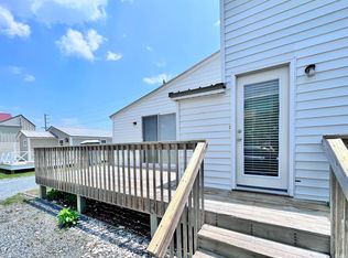 313 S Topsail Dr #B, Surf City, NC 28445