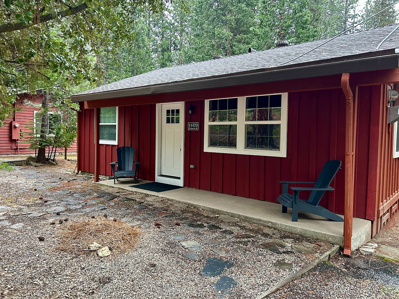2 bed, 896 sqft, $2,200 — Photo 1