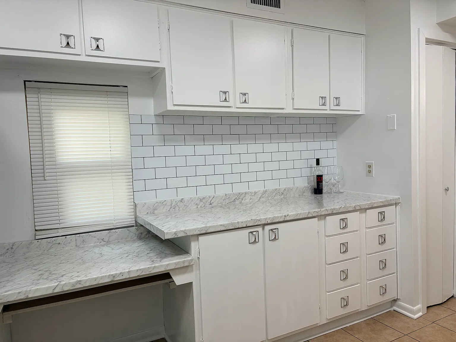 11 Royalgate Dr — Photo 4