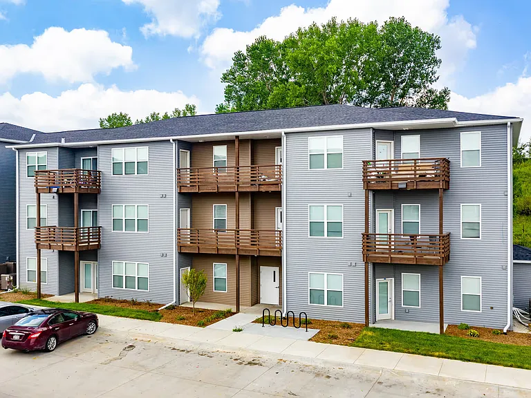 Aspen Grove Apartments — Photo 36