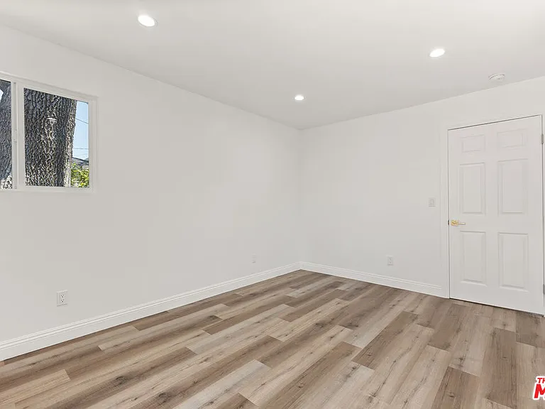 8017 Airlane Ave — Photo 8