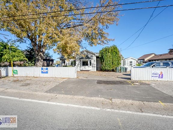 2nd image of 9906 Riverside Dr E