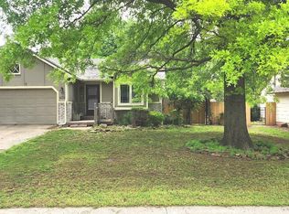 2206 N Ironwood Ct, Derby, KS 67037