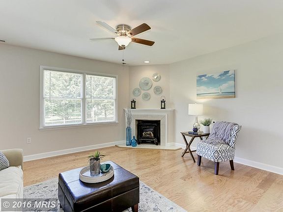 3rd image of 115 Rock Ln