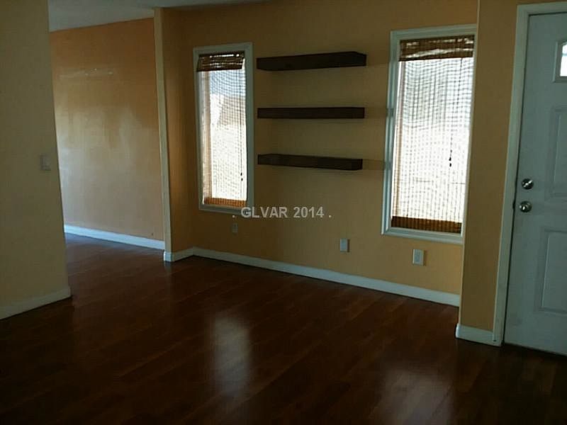 2nd image of 1852 Pearl Hatpin Ct