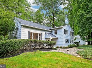 28 Pine Knoll Dr, Lawrence Township, NJ 08648