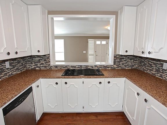 4th image of 1805 Woodmont Dr