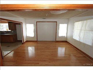 4th image of 5128 N Maywood Ave