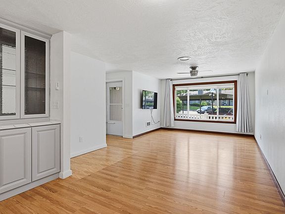 5th image of 6106 E 6th Ave APT S3