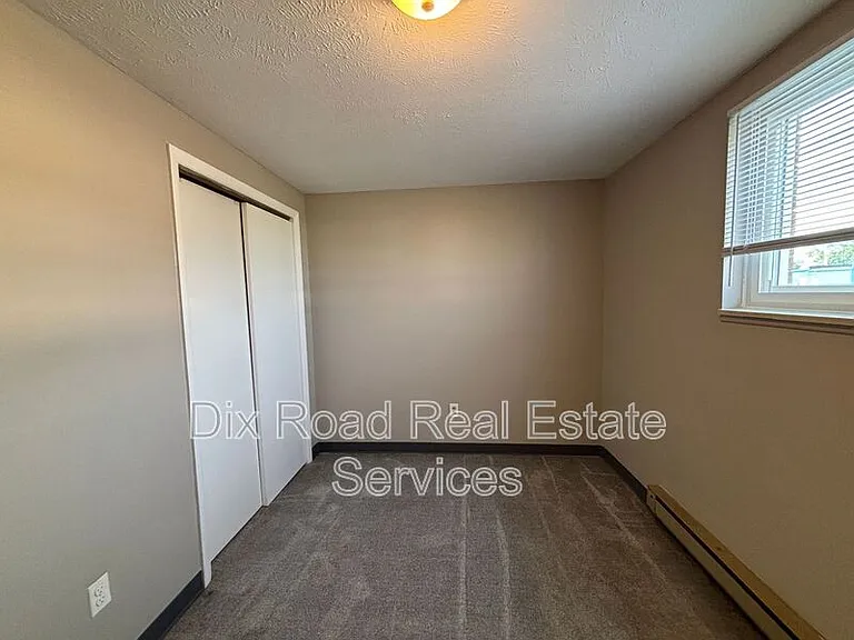 735 Trumbull St #1 — Photo 10