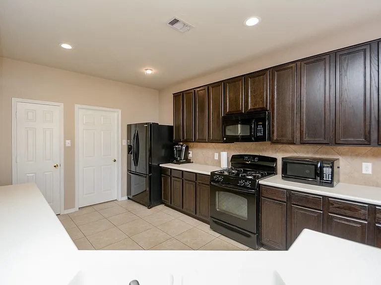 9947 Valance Way — Photo 8