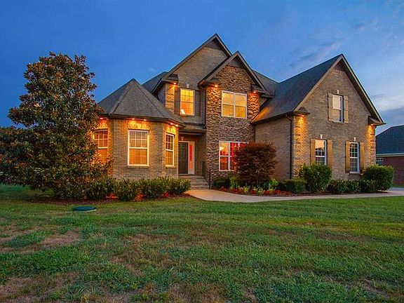 2nd image of 4408 Thoroughbred Ln