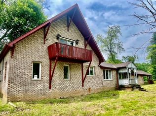 133 Dairy Ln, Ellwood City, PA 16117