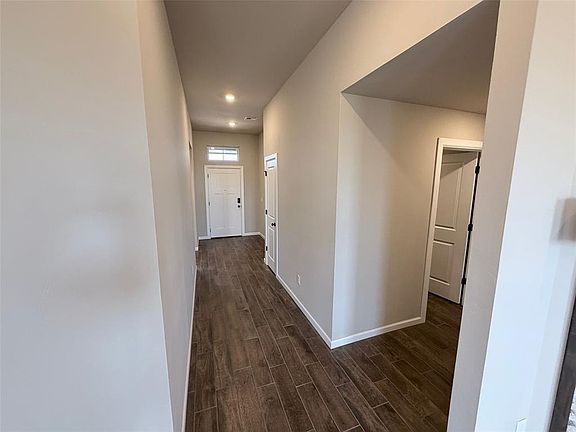 3rd image of 18141 Autumn Grove Dr