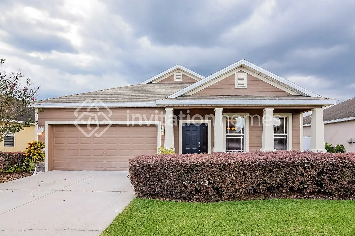 3719 Crystal Dew St Plant City, FL 33567 — Photo 1