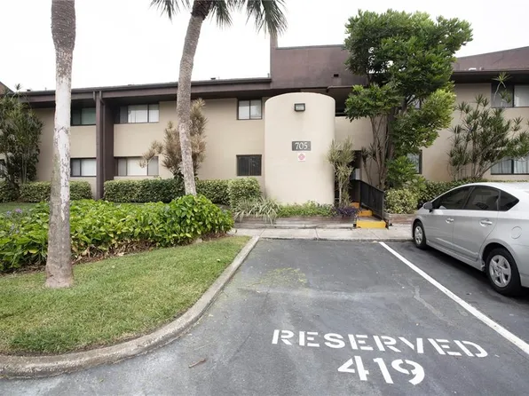 705 S Village Dr N APT 202, St Petersburg, FL 33716