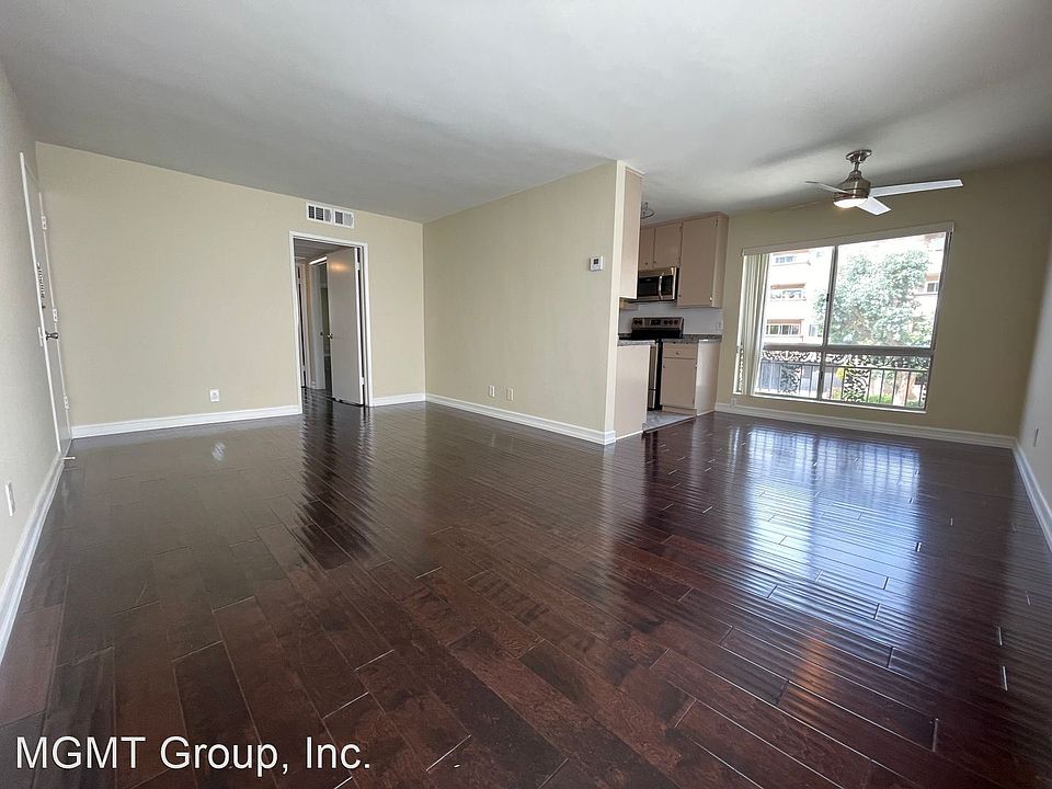 1st image of 1124 N Olive Dr APT 205